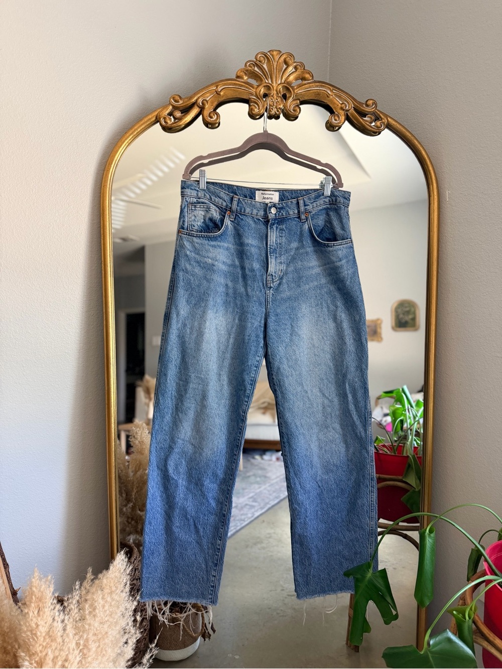 Reformation 90s Val Midrise straight jeans size 31
